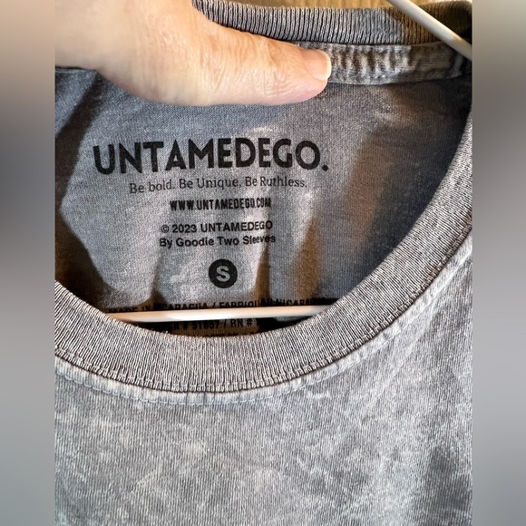 Untamedego Spencer’s Women’s Graphic TShirt- Light Gray- Size Small - Picture 5 of 6